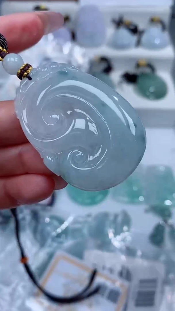 颈饰未镶嵌翡翠吊坠