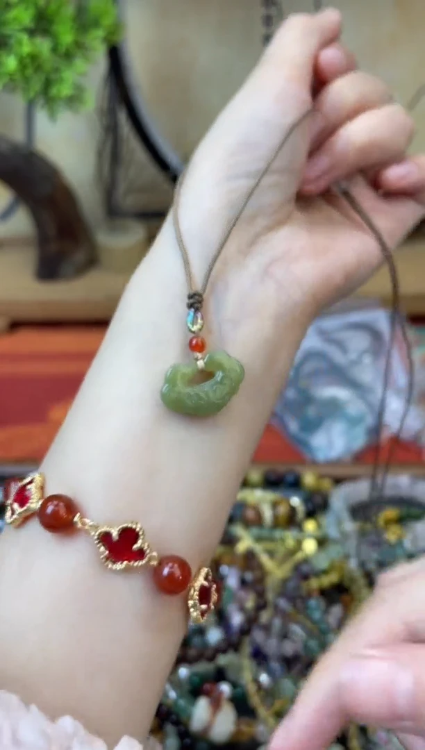 【闪购商品】和田玉吊坠未镶嵌209