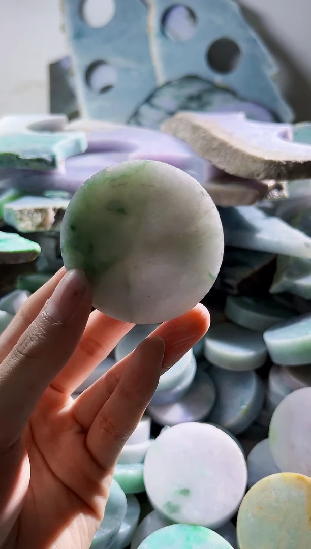 翡翠裸石缅甸翡翠A货陈425