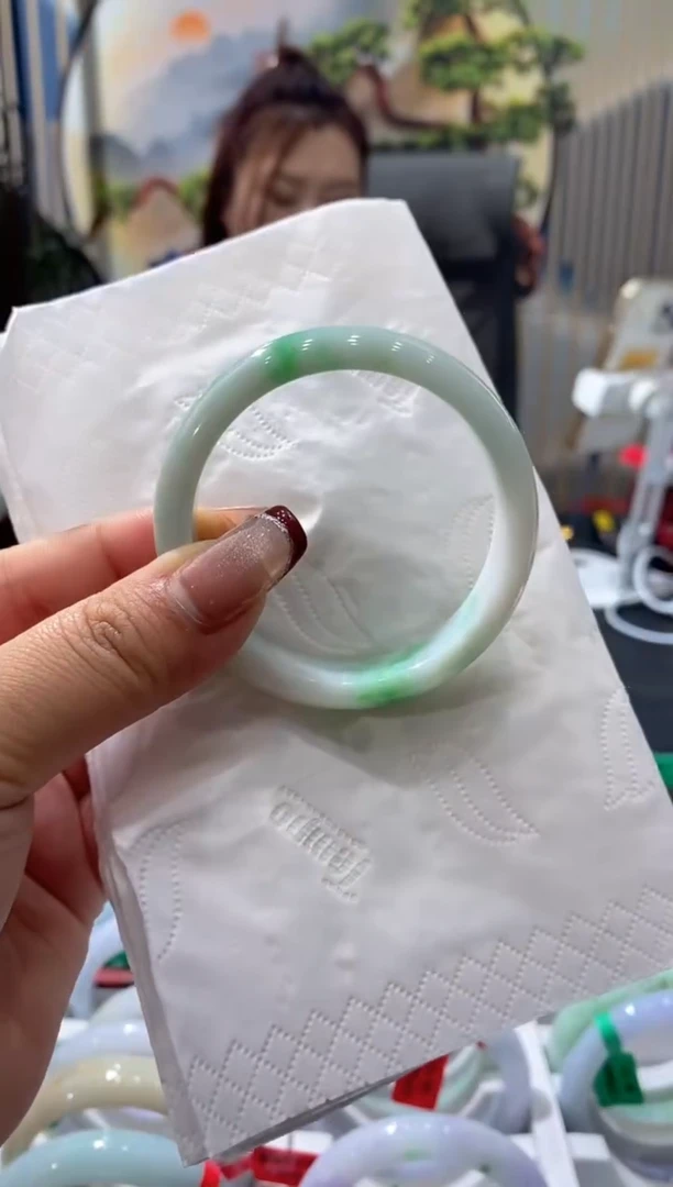 【闪购商品】翡翠手镯未镶嵌00008919