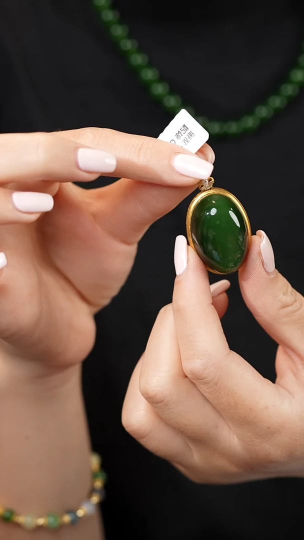 和田玉18K金镶嵌挂件1