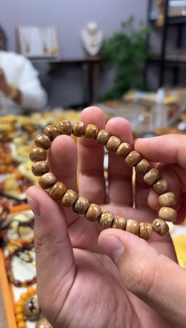 【闪购商品】蜜蜡裸石未镶嵌手串