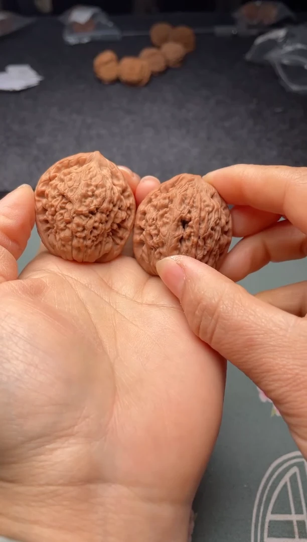 把件文玩核桃w359  莲花   37