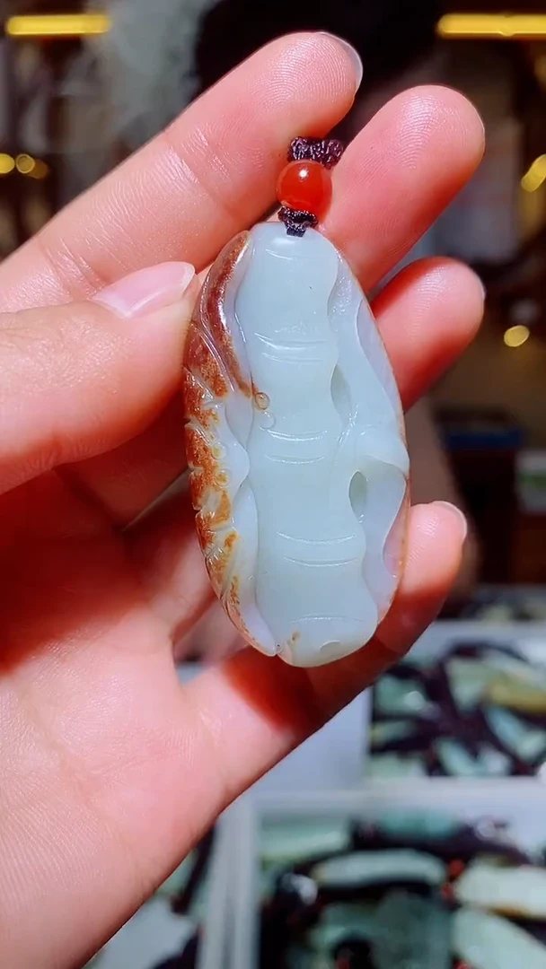 和田玉未镶嵌颈饰1