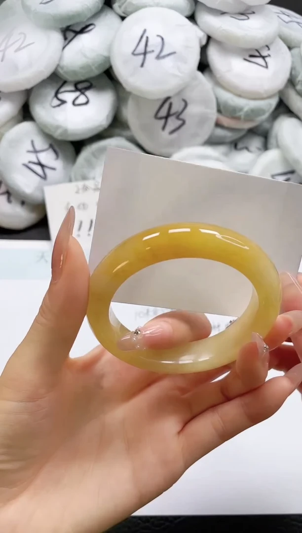 石英质玉手镯未镶嵌22-55