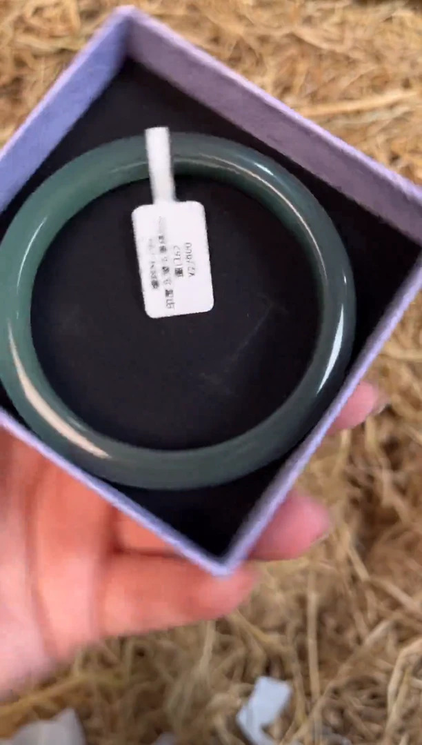 未镶嵌手镯石英质玉编号M-264