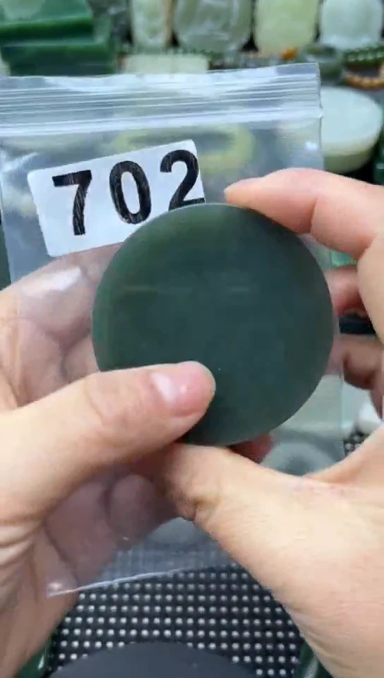 未镶嵌和田玉珠宝半成品镯芯