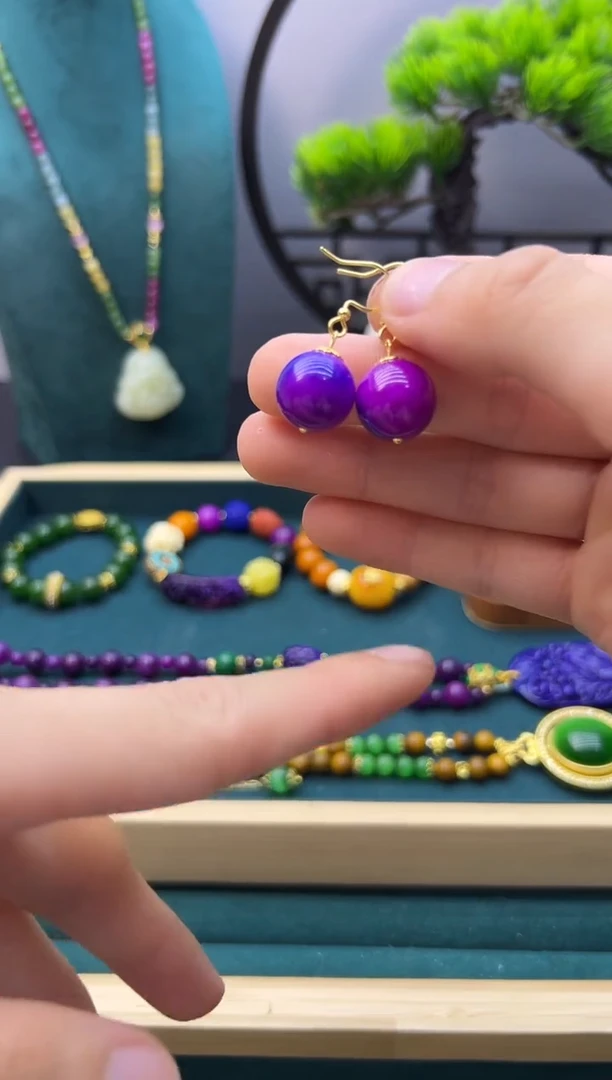 【闪购商品】苏纪石（舒俱来）耳钉14K金镶嵌E331