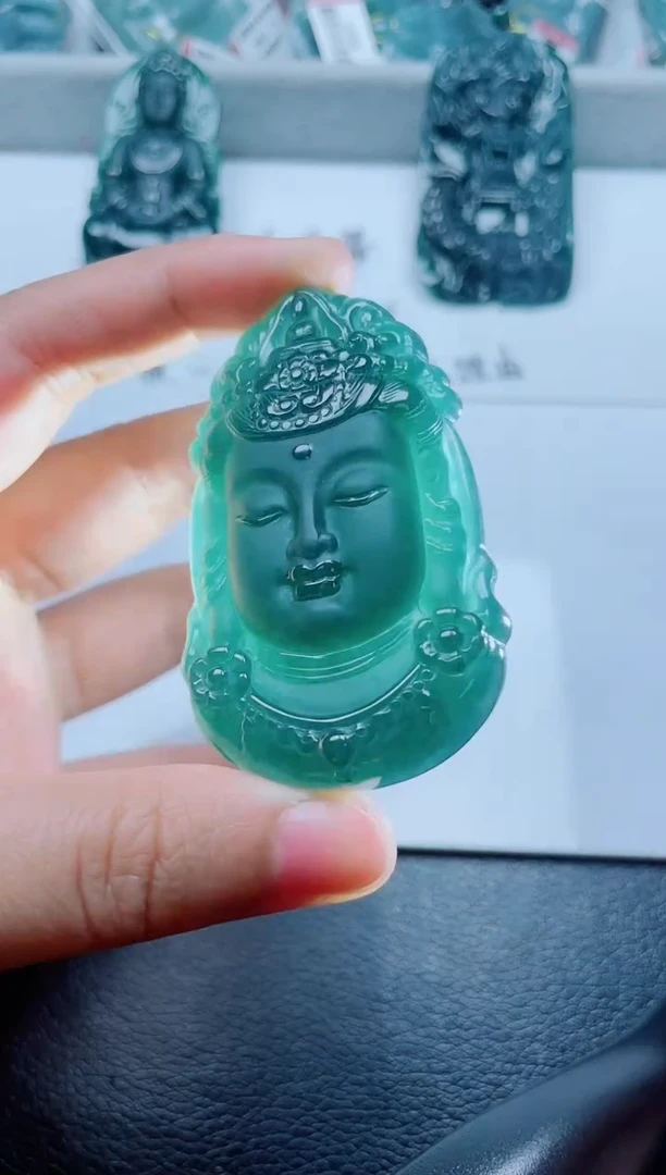 颈饰未镶嵌翡翠支***哥