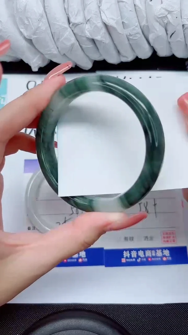 石英质玉手镯未镶嵌58-58