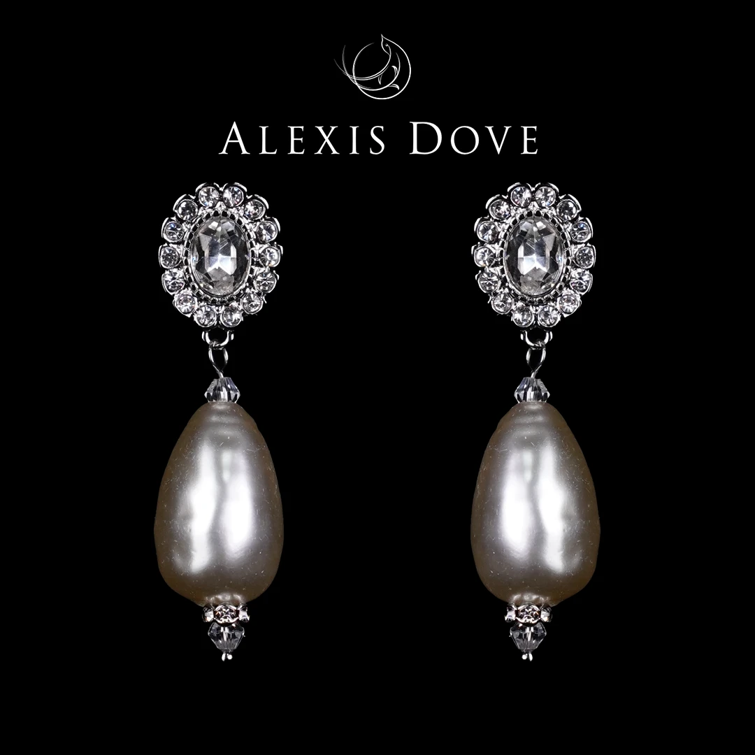 铜合金仿珍珠耳饰 赫本风璀璨珠珠耳钉【乐亿】