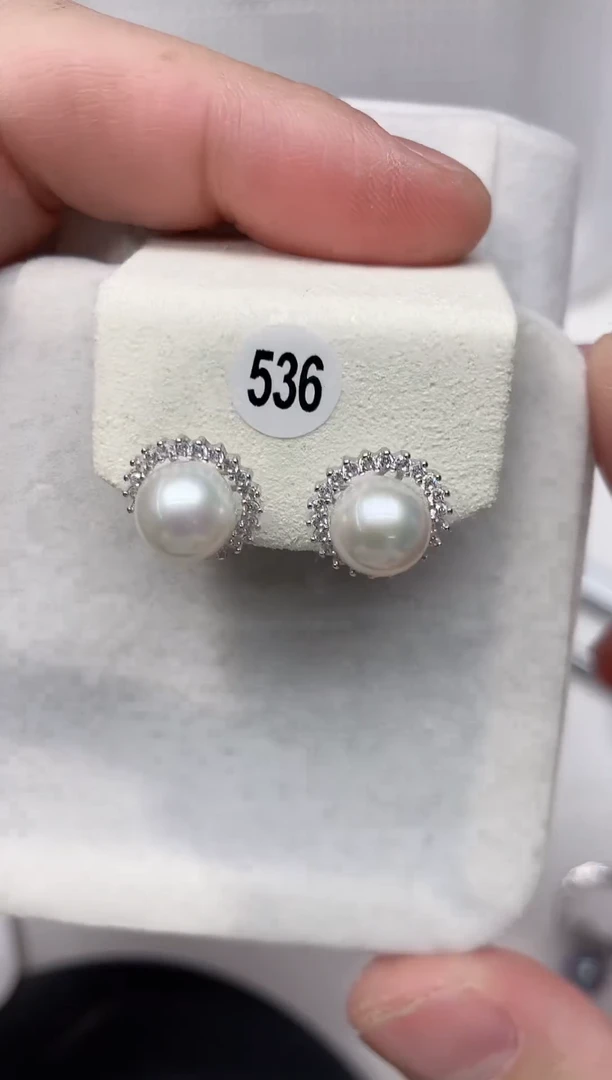 【闪购商品】淡水珍珠耳饰银S925镶嵌耳饰