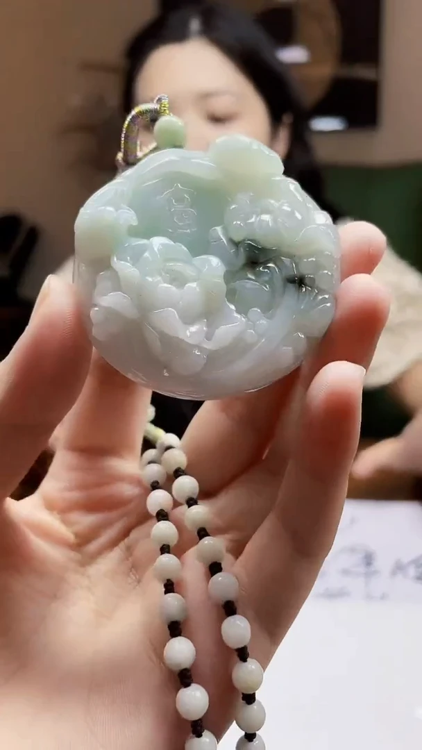 未镶嵌定制翡翠吊坠99