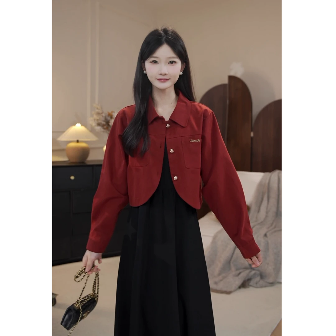 鹿向南「赴约日记」法式气质百搭女早秋新款高腰显瘦黑色吊带裙