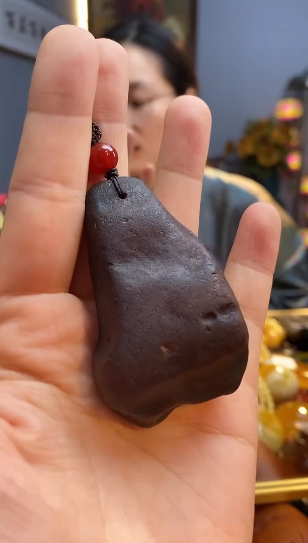 琥珀颈饰未镶嵌吊坠