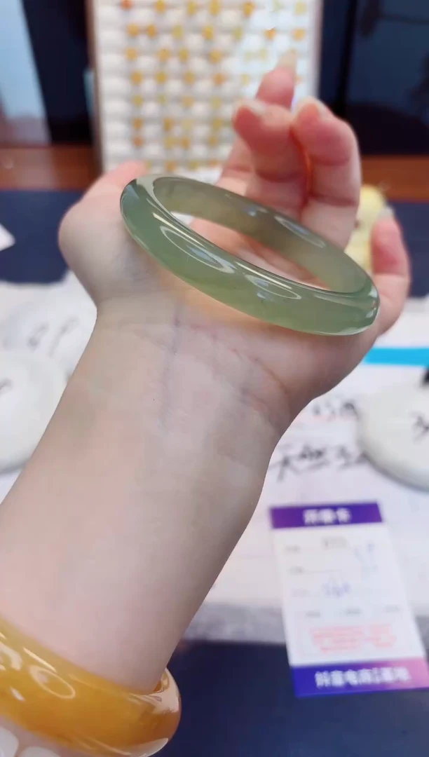 未镶嵌手镯石英质玉15-东陵玉-圈口56