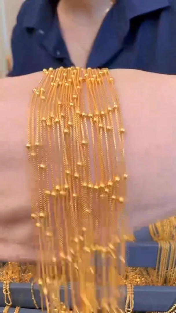 盒仔隔珠链45cm 1.33g（多样性发货）
