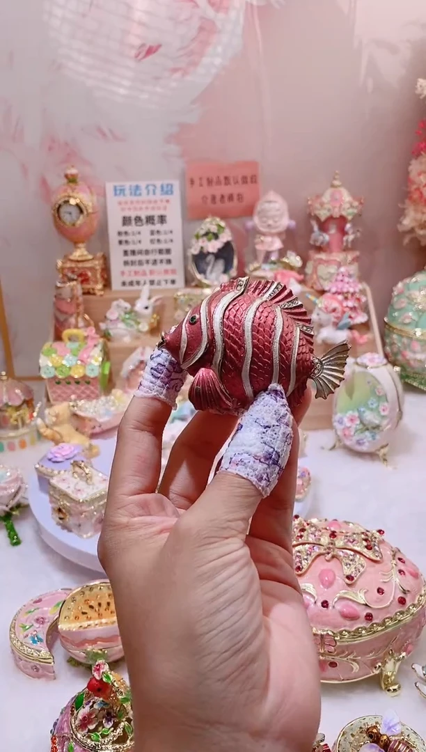 珐琅彩中古首饰盒摆件