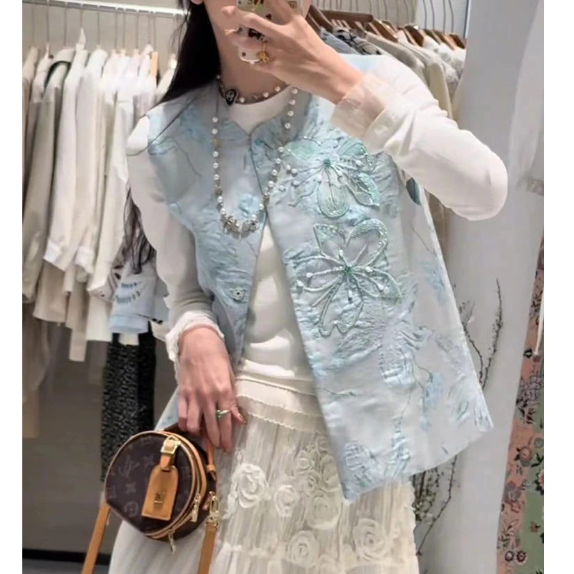 新国风新中式2025新款马高级感复古串珠马夹背心女外搭刺绣坎肩女