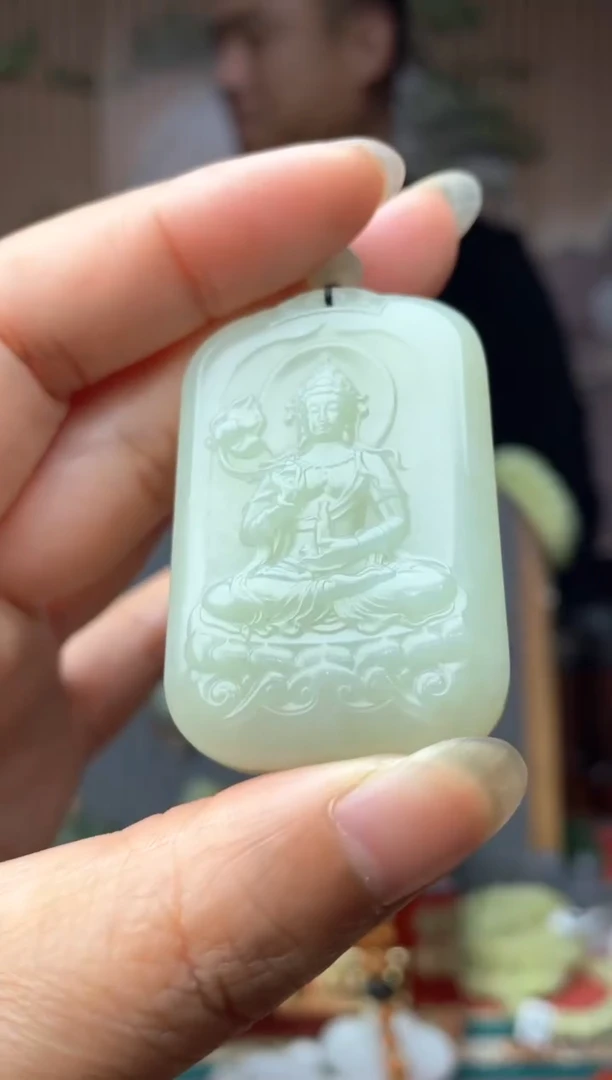 颈饰未镶嵌和田玉拍一发一