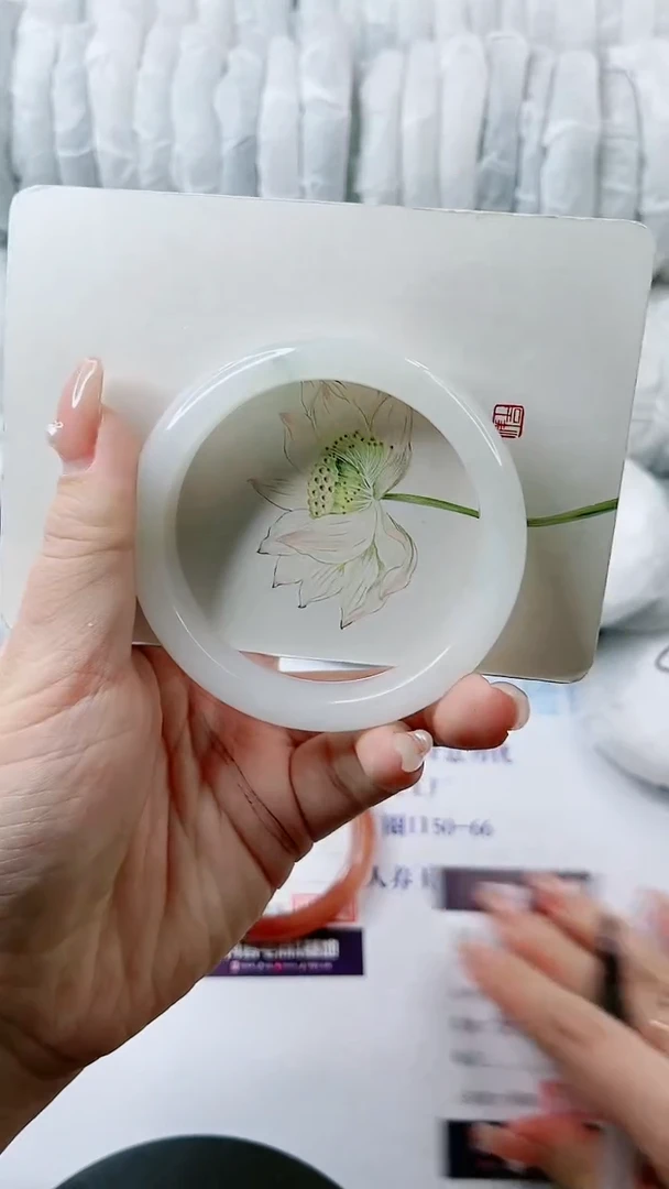 【闪购商品】石英质玉手镯未镶嵌多样性发货B29