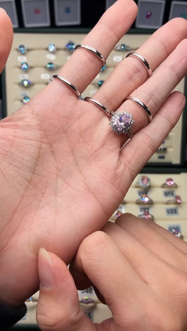 银S925镶嵌戒指绿柱石（摩根石）1888