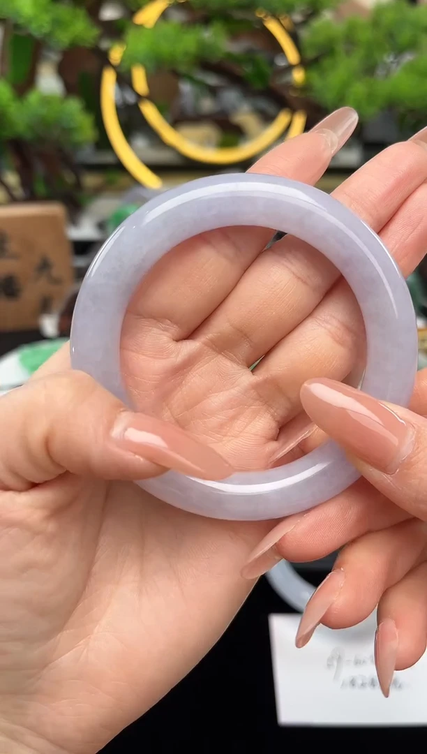 未镶嵌手镯翡翠手镯