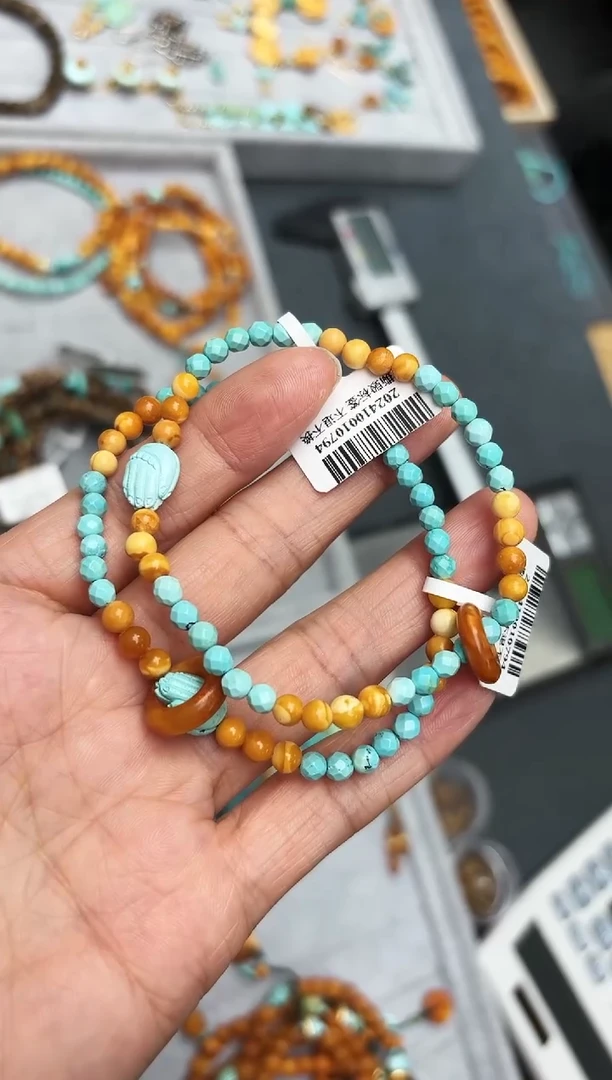 【闪购商品】琥珀手串未镶嵌手串多样发其一