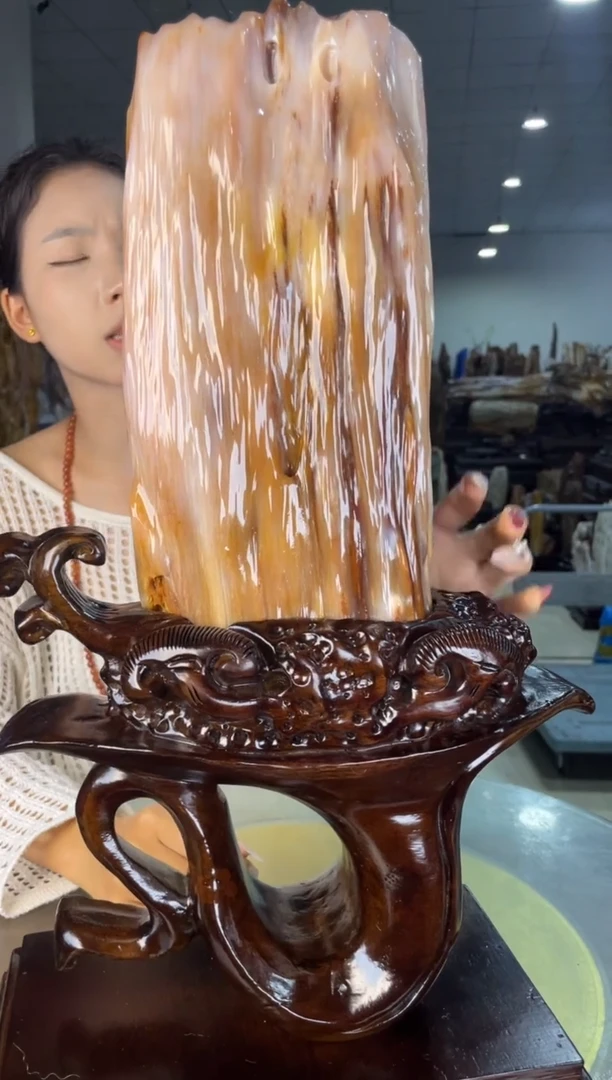 未镶嵌摆件硅化玉来****狼65