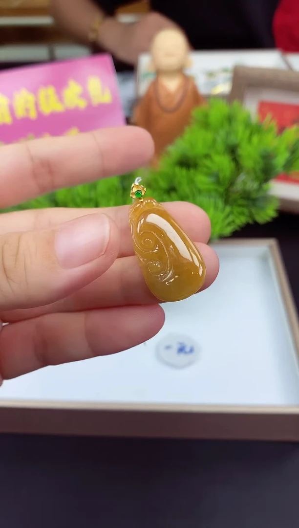 吊坠(不含链)18K金镶嵌翡翠如意多样性发其一@@CMT