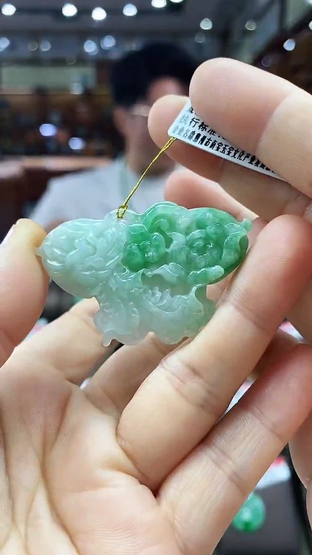 颈饰未镶嵌翡翠花件