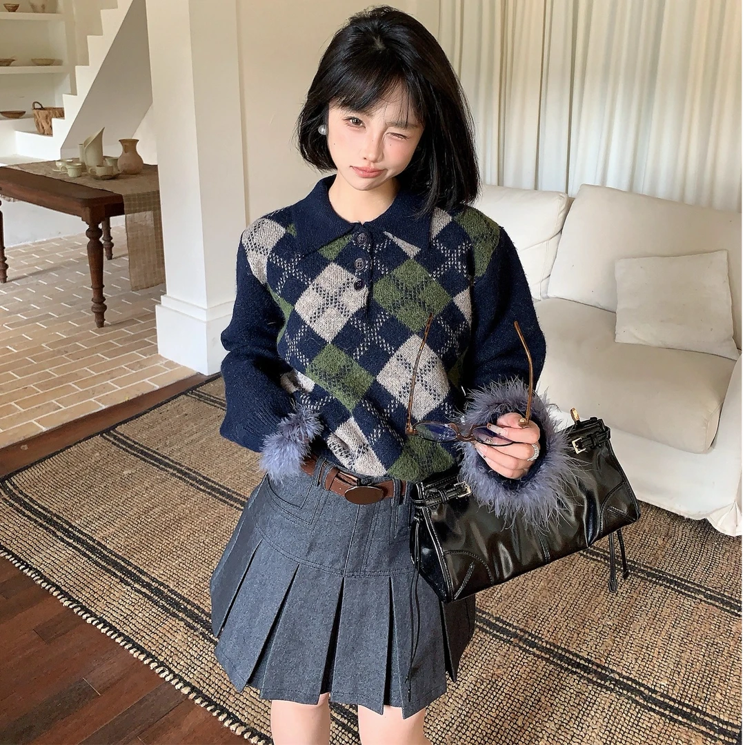 高端货~设计感袖口加毛毛菱格翻领针织上衣女秋冬软糯小个子毛衣