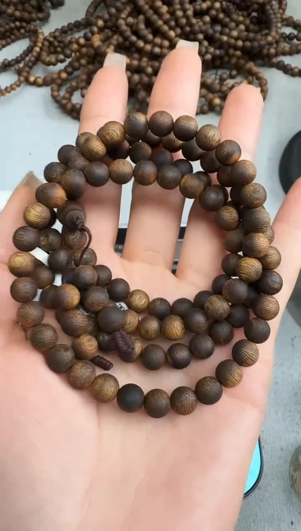 沉香手串0722红骨凹身圆珠多圈多样性发一