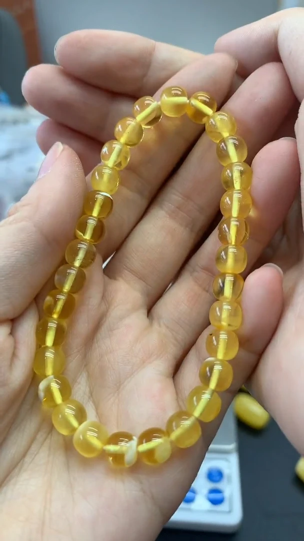 未镶嵌琥珀珠宝奇石288