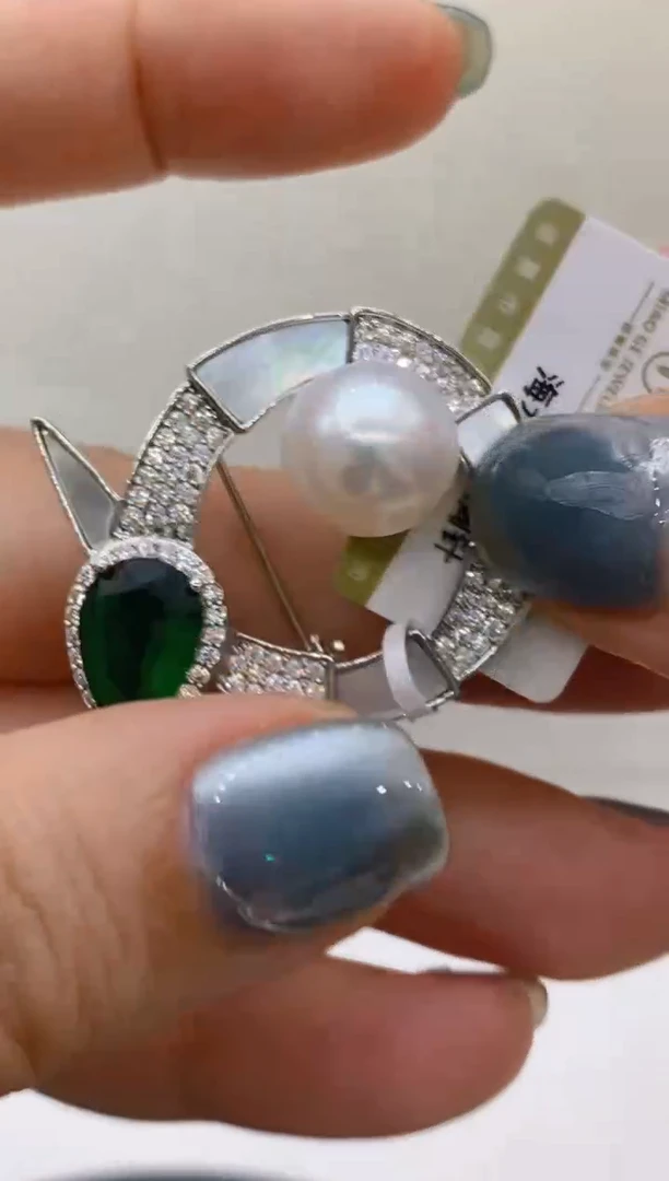 未镶嵌海水珍珠胸针58