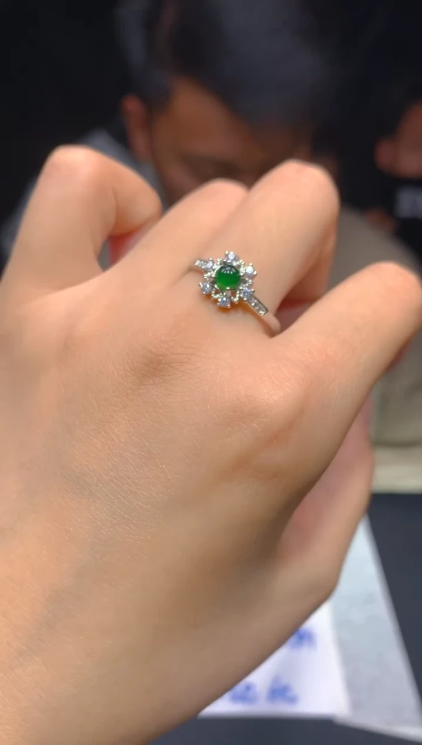 【闪购商品】定制翡翠未镶嵌1多样性发货（发其一）