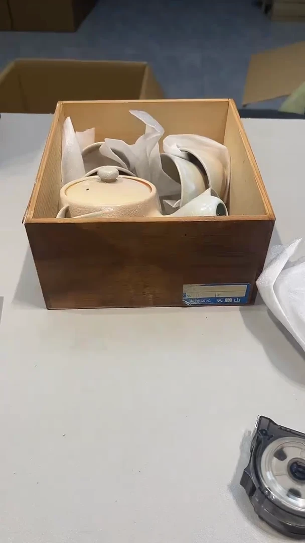 手工艺品琉璃曾*城城工艺品中古店