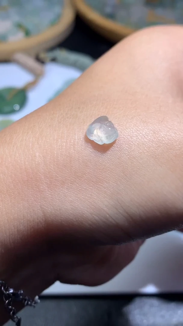 未镶嵌定制翡翠毛货