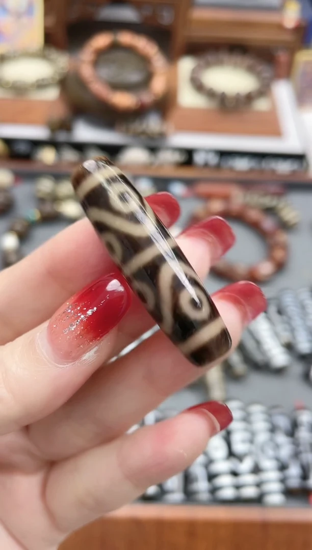 【闪购商品】玛瑙/玉髓珠珠未镶嵌水纹八眼