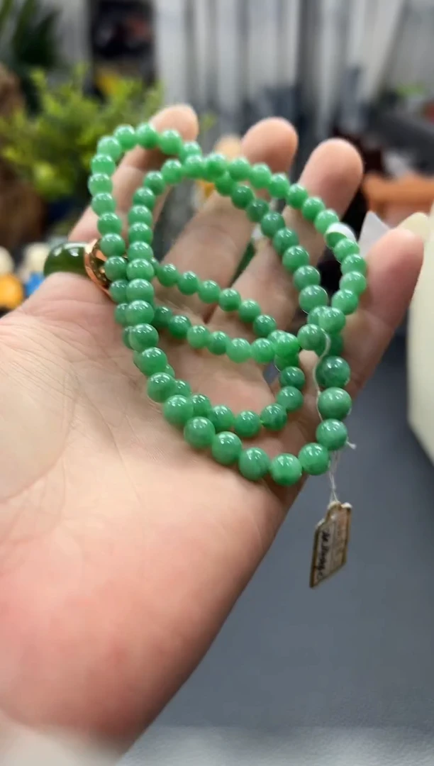 翡翠未镶嵌颈饰 F493 多样性发其一
