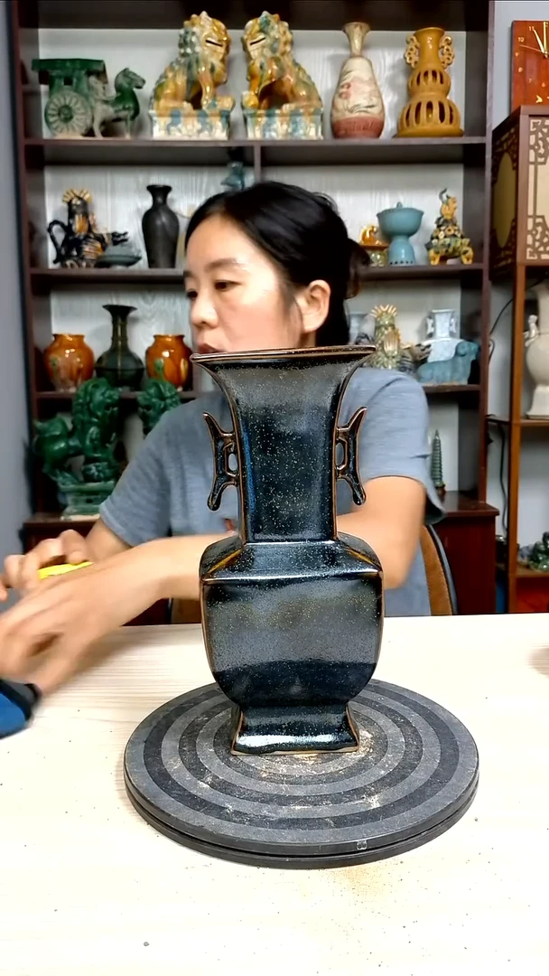 经典精美复古风格瓷器