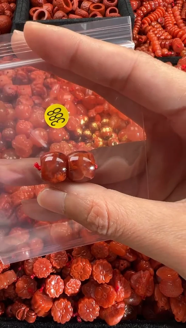 【闪购商品】南红玛瑙颈饰未镶嵌1