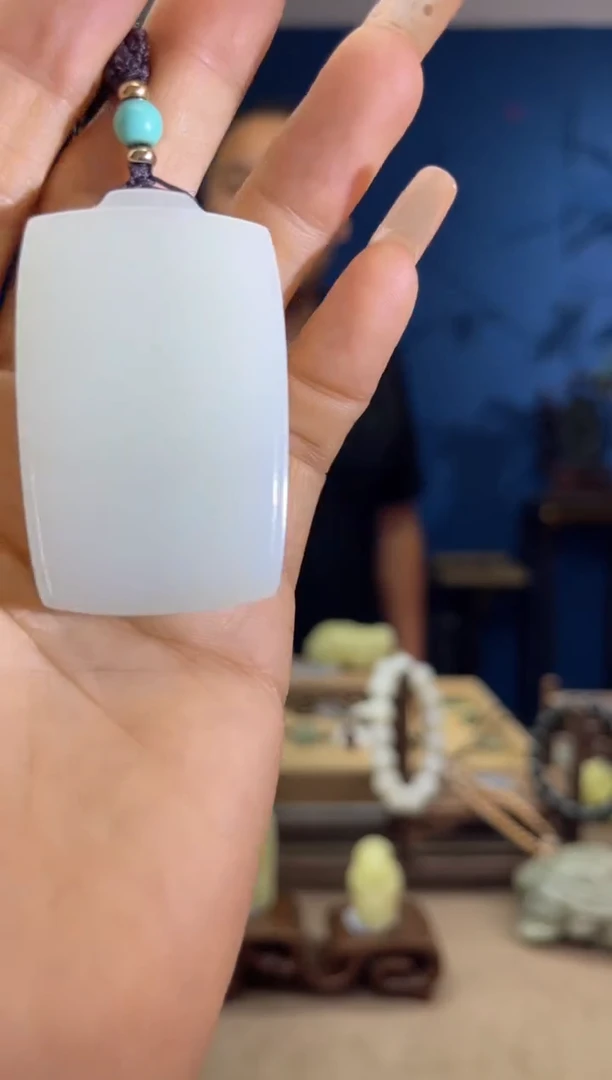 和田玉未镶嵌颈饰1