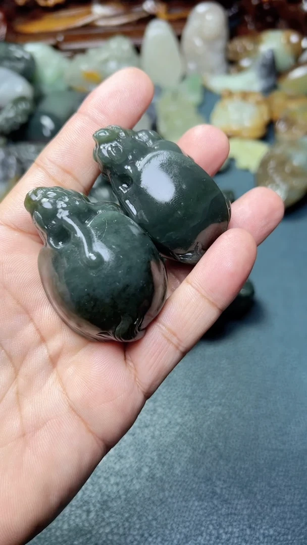 未镶嵌和田玉把件新****人2