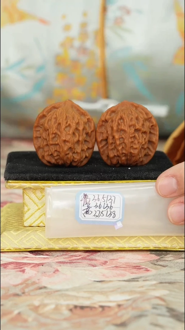 【闪购商品】文玩核桃把件非嫁接北京