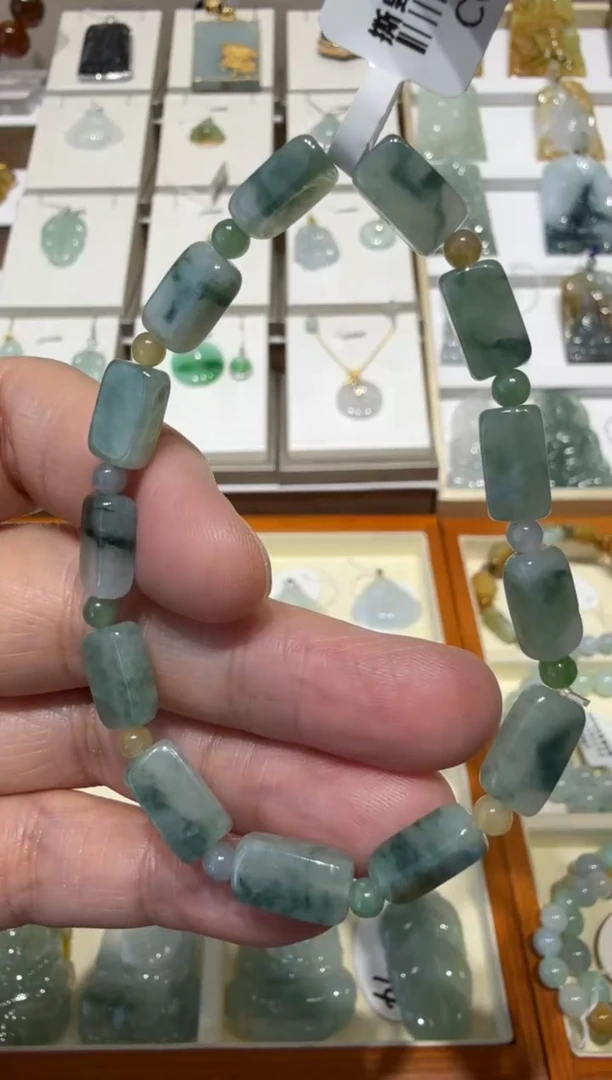 未镶嵌挂件翡翠A货翡翠多样性孤品