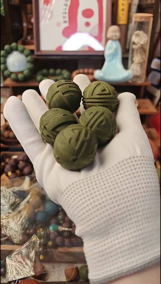 泥塑抹茶香福禄寿喜才大手念一个