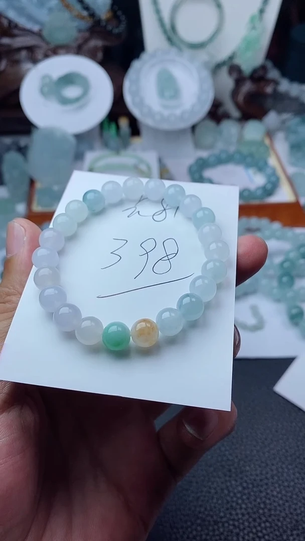 颈饰未镶嵌翡翠手串