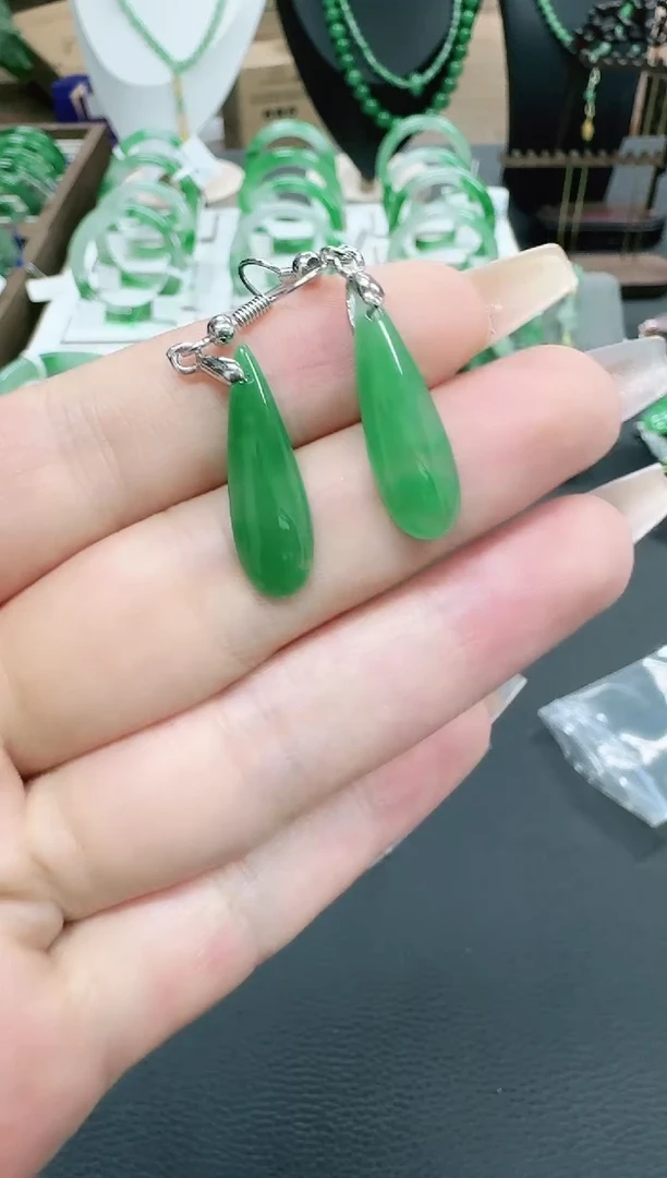 未镶嵌1石英质玉（非洲翠）/6640