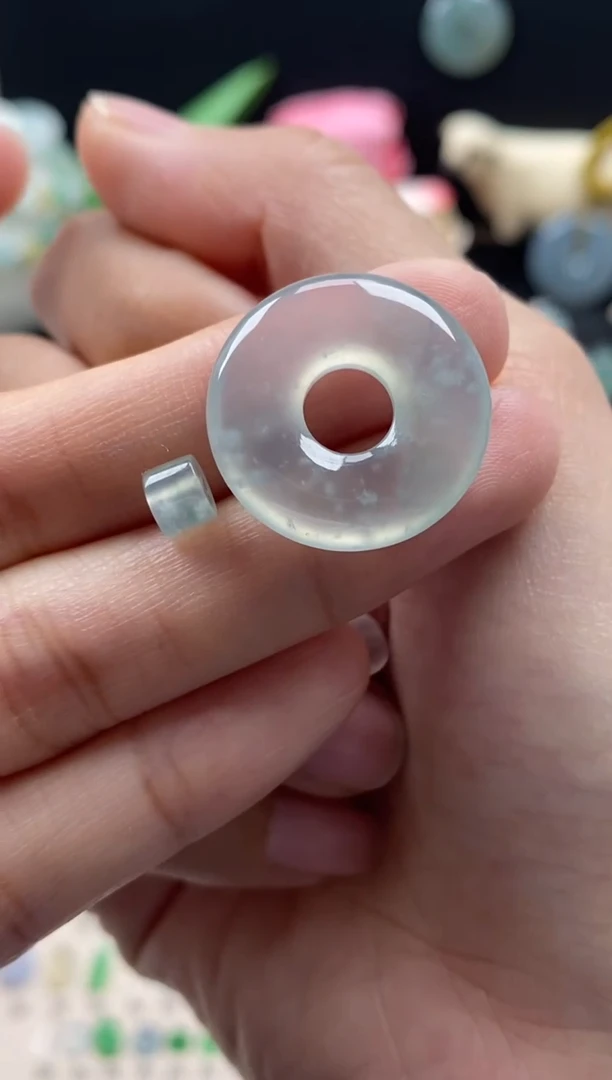 【闪购商品】翡翠颈饰未镶嵌翡翠冰种甜甜圈